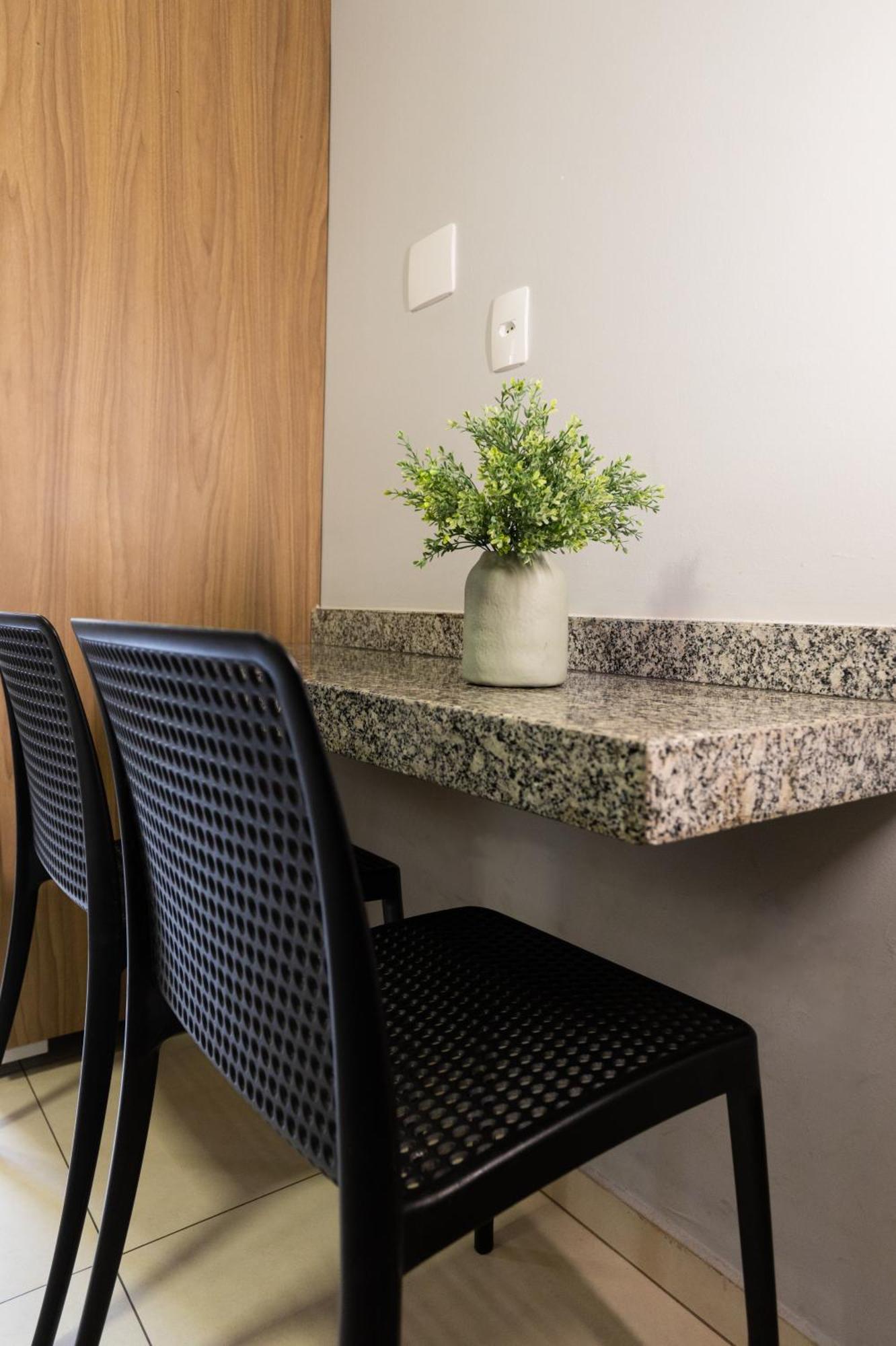 Apartamento Em Sao Joao Del Rei, Ao Lado Da Estacao Ferroviaria, Estacionamento E Ar Condicionado Екстер'єр фото